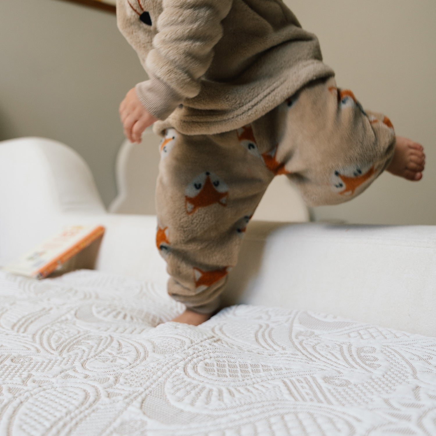 Cama Montessoriana Solteiro - Linho | Little Duck