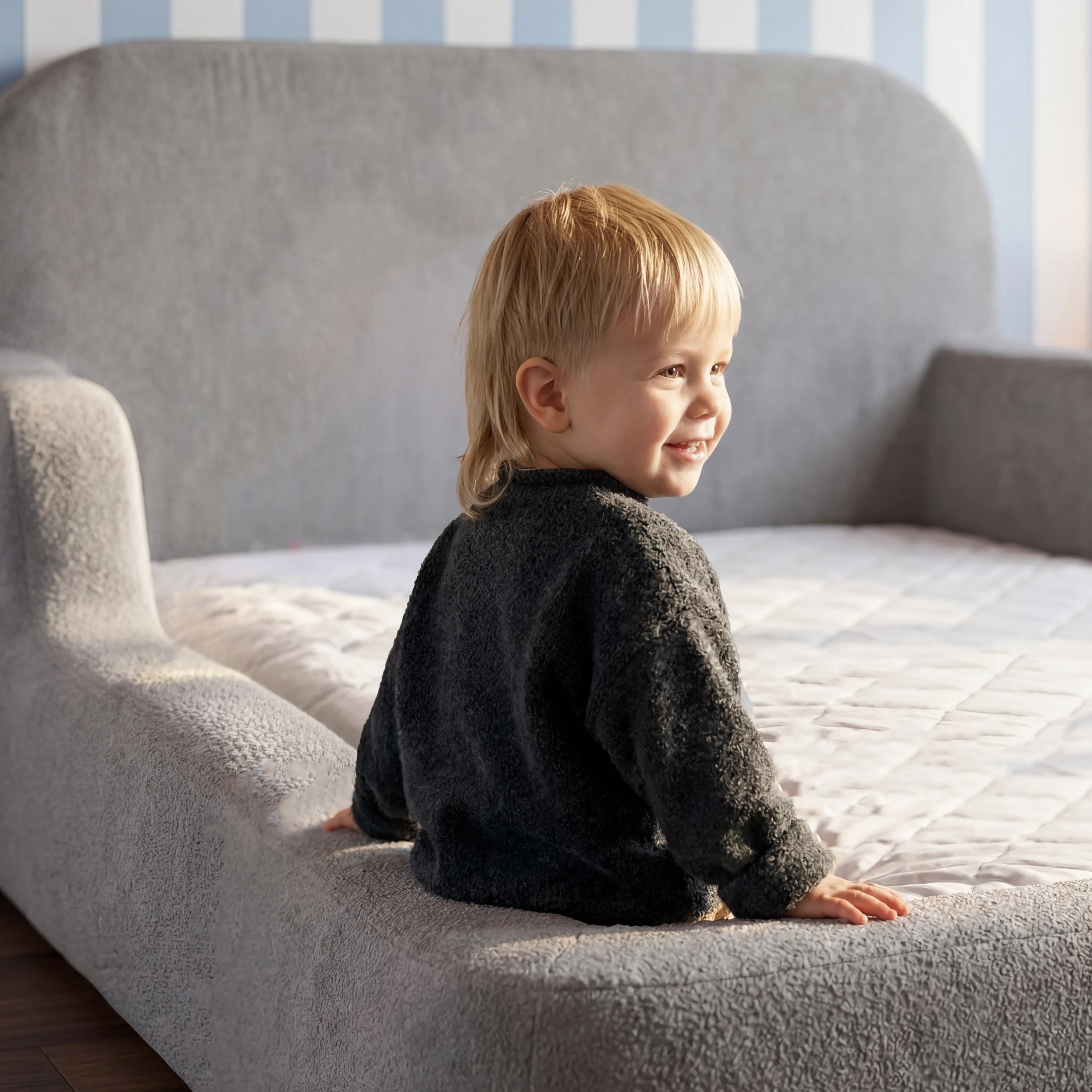 Cama Montessoriana Casal - Cinza | Little Duck