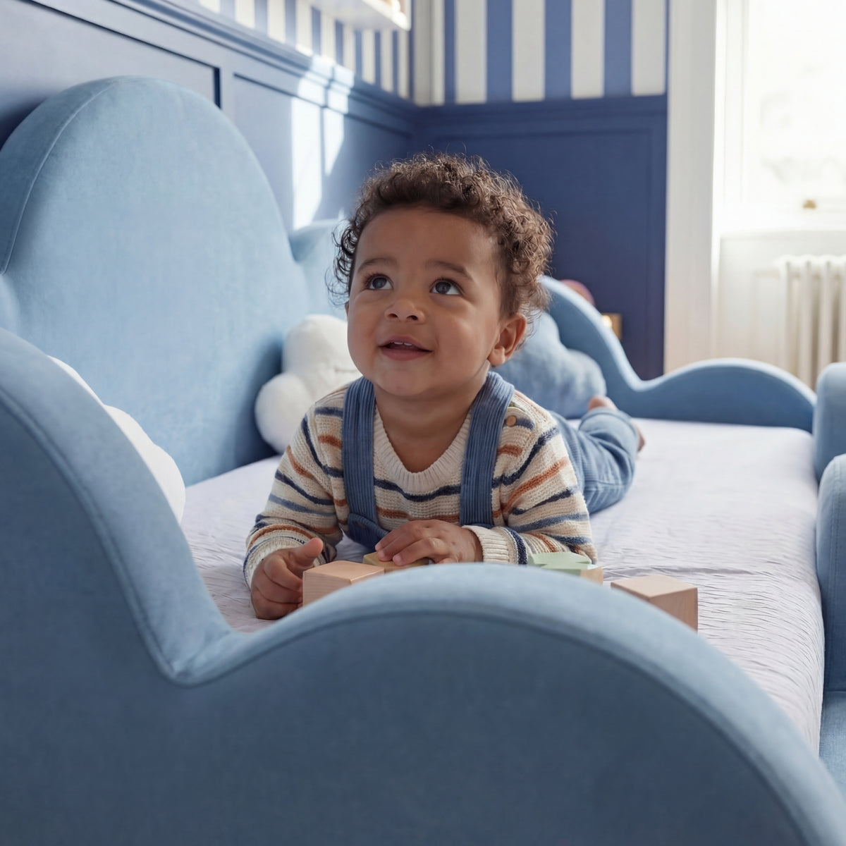 Cama Montessoriana Nuvem - Azul Claro | Little Duck
