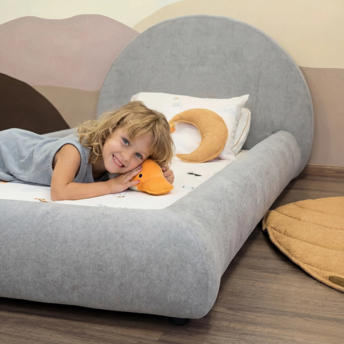 Cama Montessoriana Sol - Cinza | Little Duck