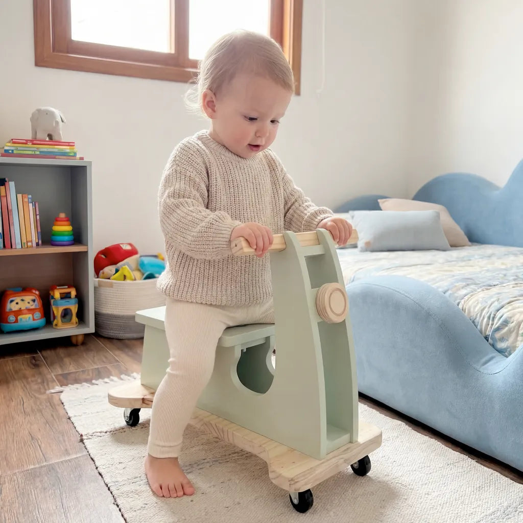 Mini Moto Lambreta Montessoriana Infantil Andador Madeira Equilíbrio Cor Verde Chá